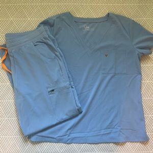 Poppy scrubs. Ceil Blue. Size XL